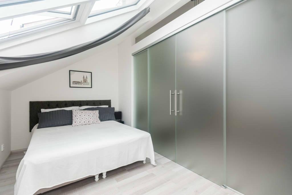 Kent Ridge Loft, Sokolska Apartment